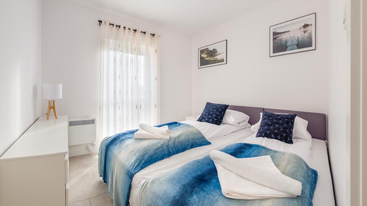 Apartamenty Sun & Snow Polwysep Dziwnów Exteriör bild