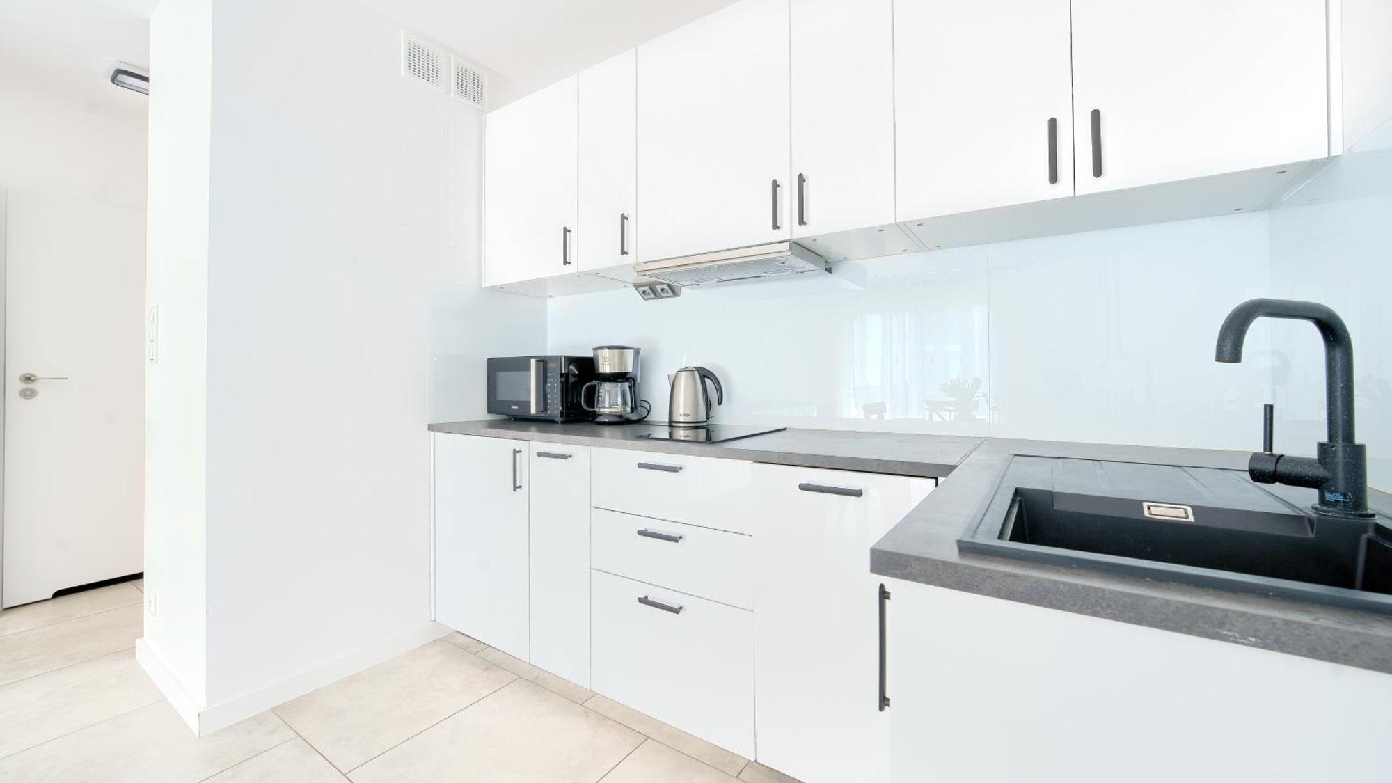 Apartamenty Sun & Snow Polwysep Dziwnów Exteriör bild